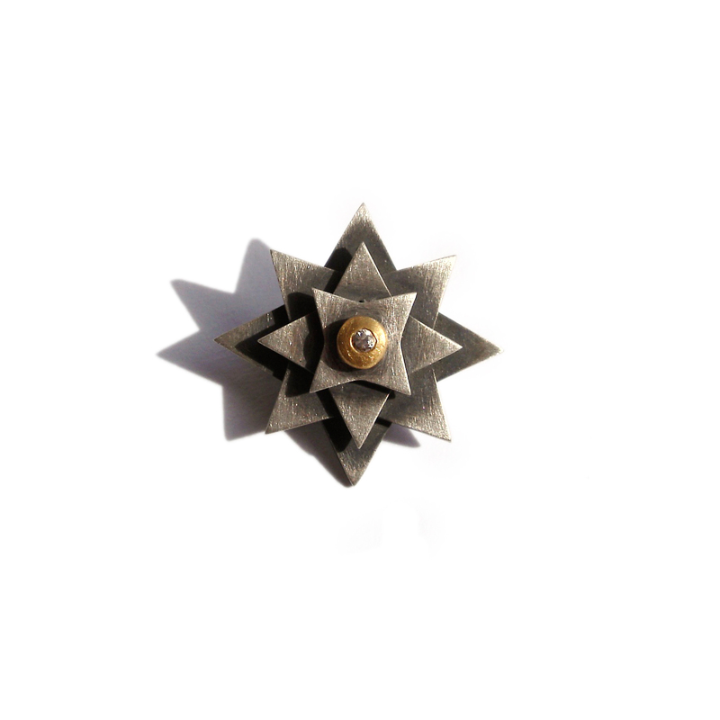 Not all that Glitters is Gold, brooch, sterling silver, 24ct gold, Russian laboratory diamond, 2006