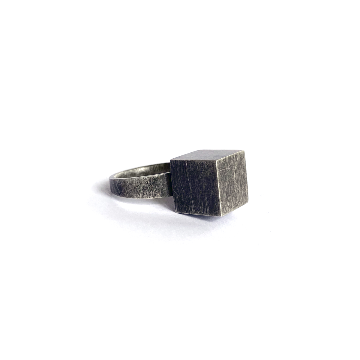 Four Corners Ring (large), sterling silver, 2020, Kate Alterio