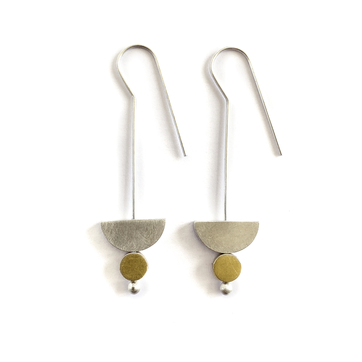 Hanging In The Balance, sterling silver, 9ct gold, 2020, Kate Alterio